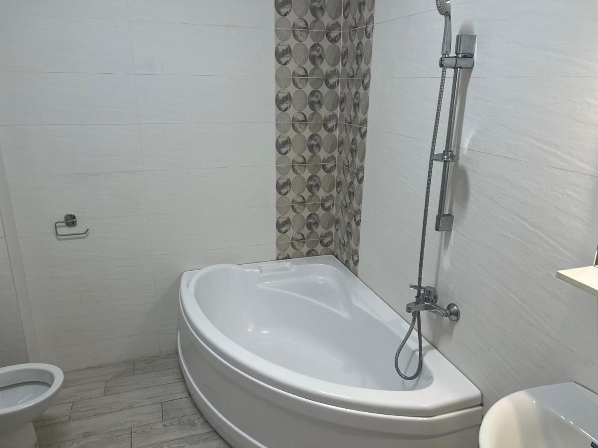 Apartament Militari Residence Roşu Eksteriør bilde